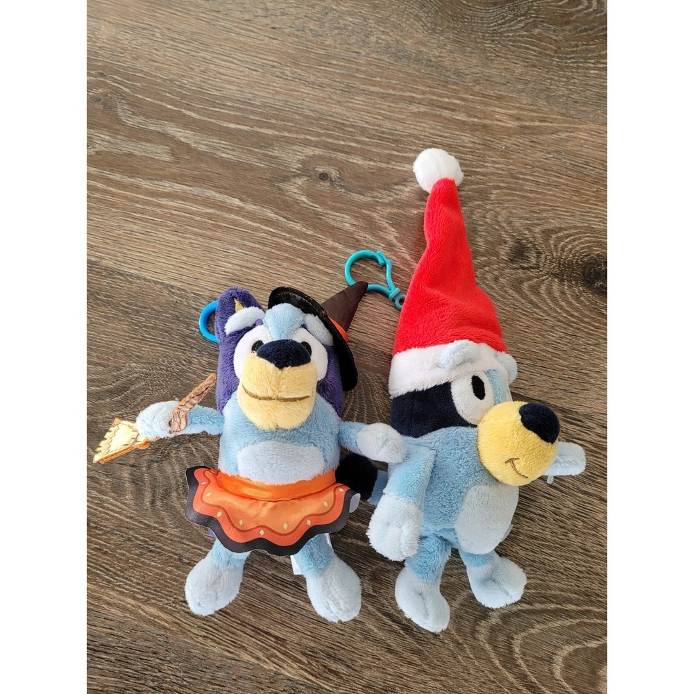 Bluey Seasonal Holiday Plush Keychain Set Santa Hat Halloween Witch 2pc #5